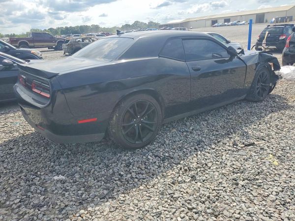2016 DODGE CHALLENGER SXT Plus