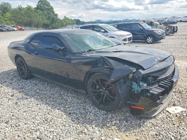 2016 DODGE CHALLENGER SXT Plus
