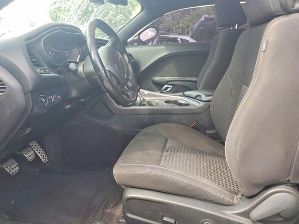 2016 DODGE CHALLENGER SXT Plus