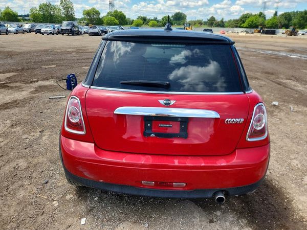 2013 MINI COOPER
