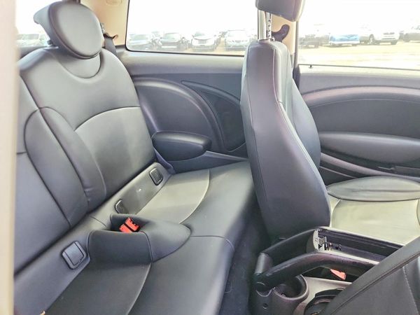 2013 MINI COOPER