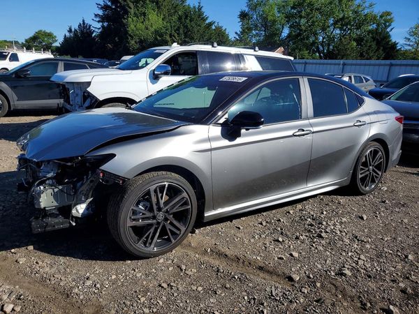 2026 TOYOTA CAMRY