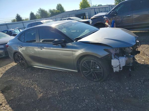 2026 TOYOTA CAMRY