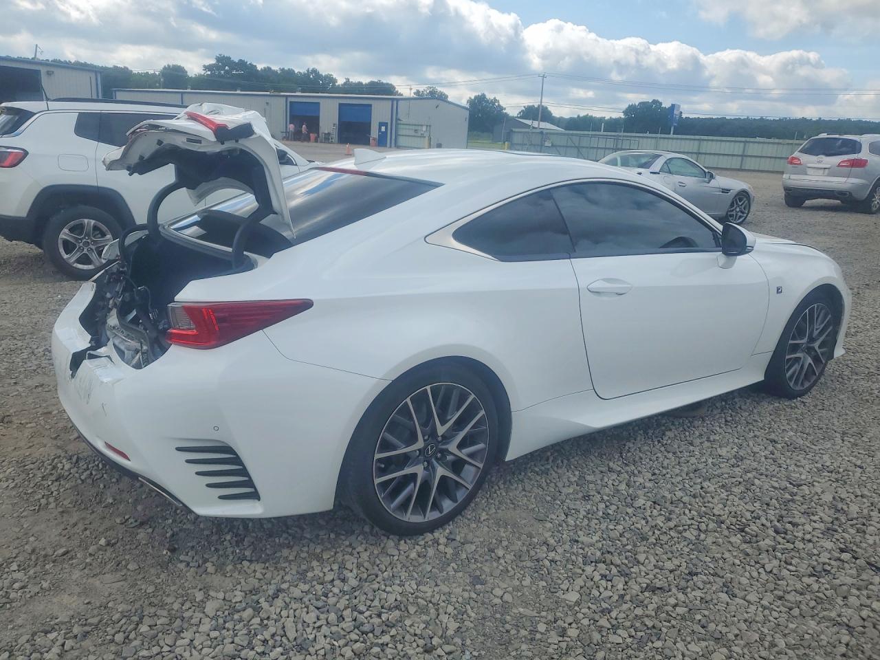 2016 LEXUS RC 200t