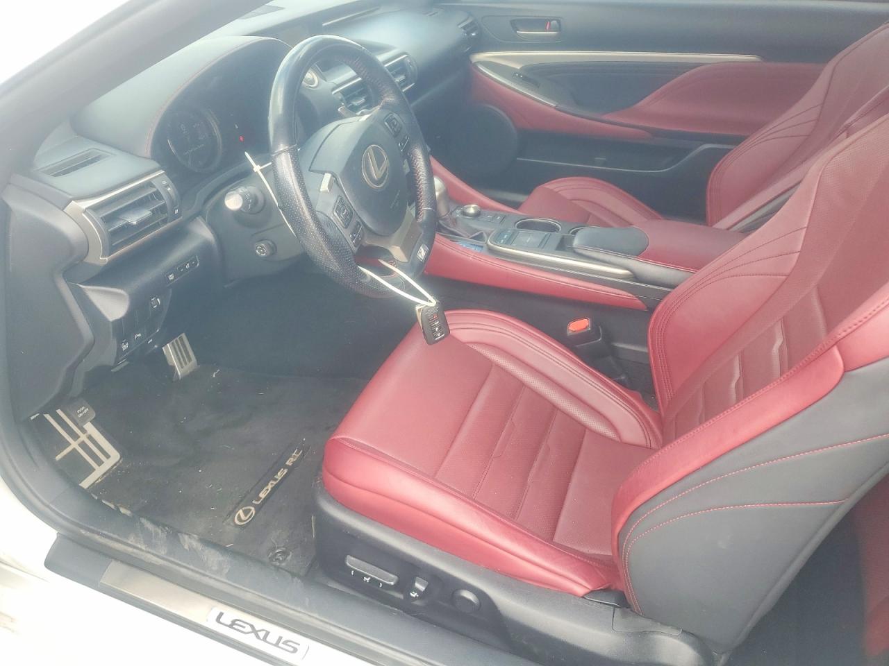 2016 LEXUS RC 200t