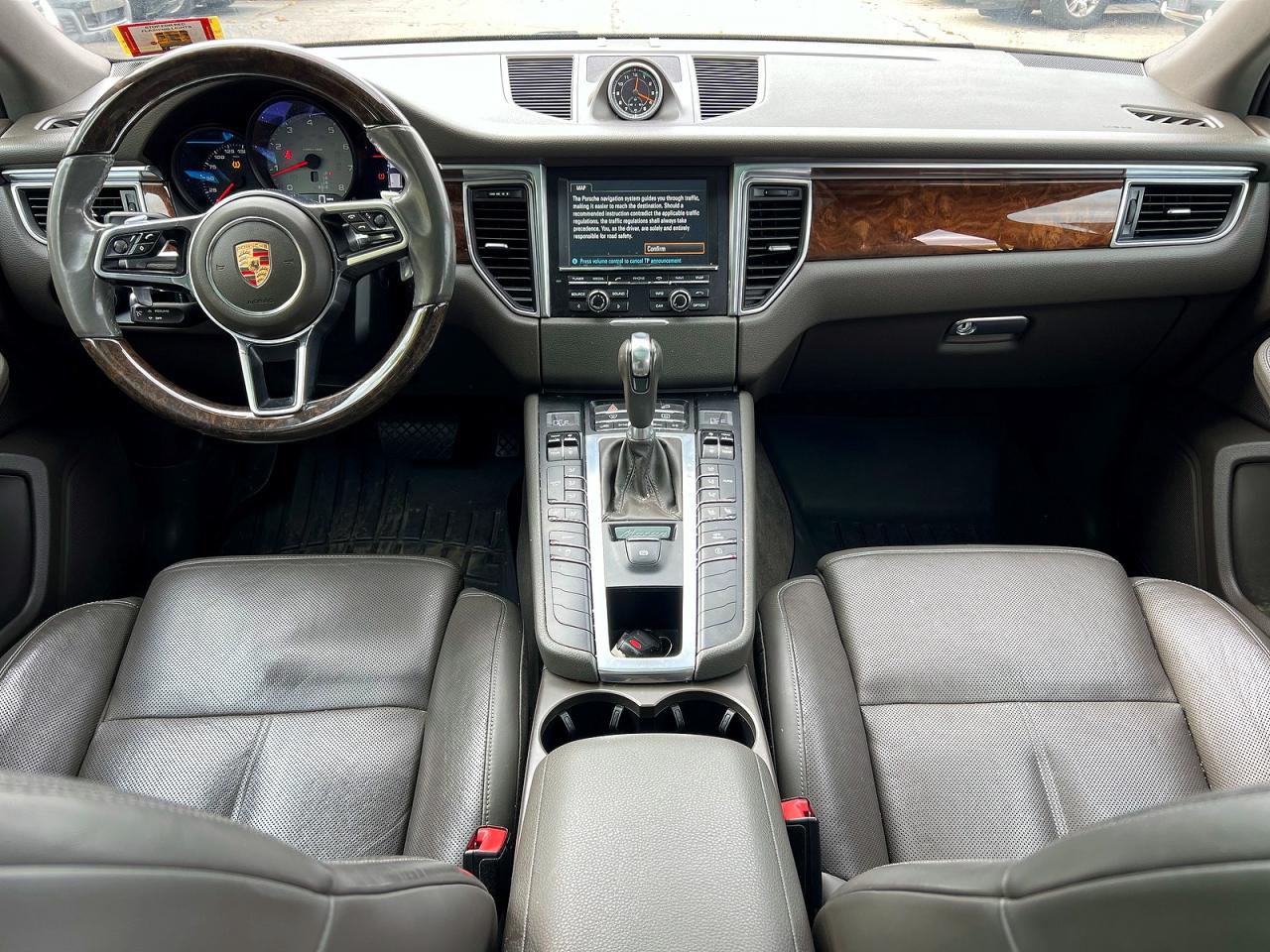 2015 PORSCHE MACAN