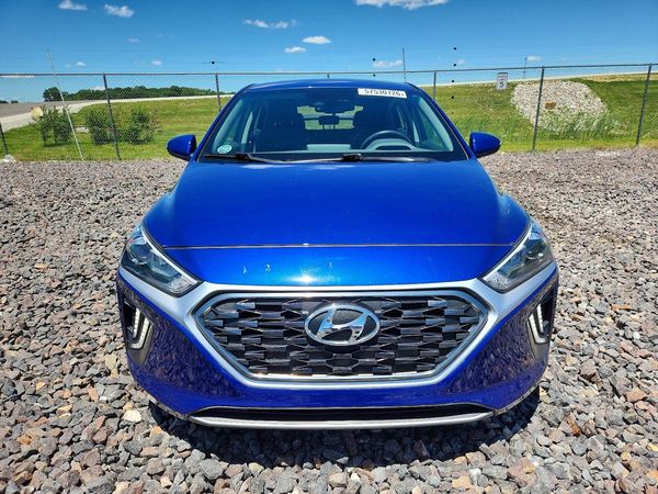 2022 HYUNDAI IONIQ SE