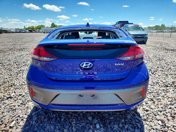 2022 HYUNDAI IONIQ SE