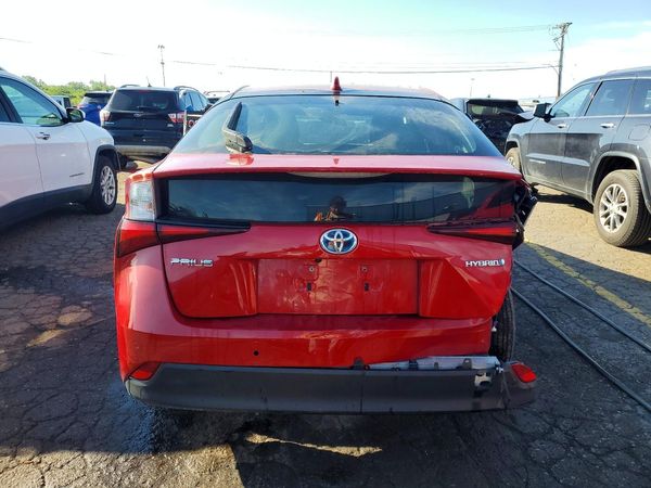 2022 TOYOTA PRIUS