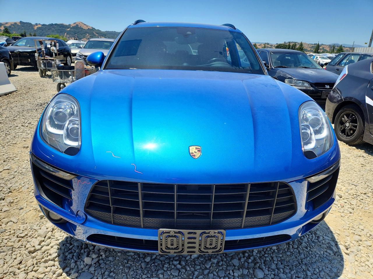 2017 PORSCHE MACAN