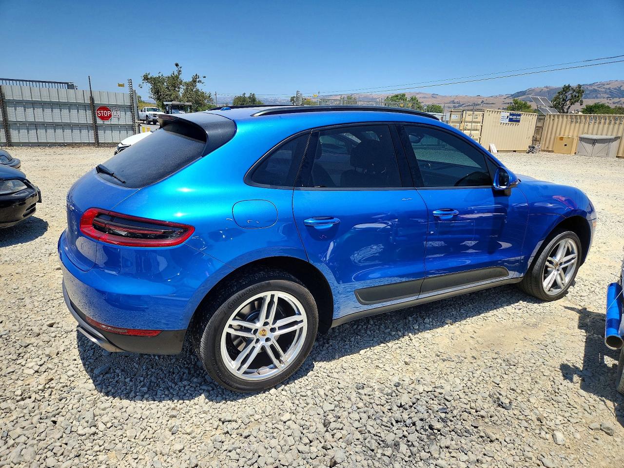 2017 PORSCHE MACAN