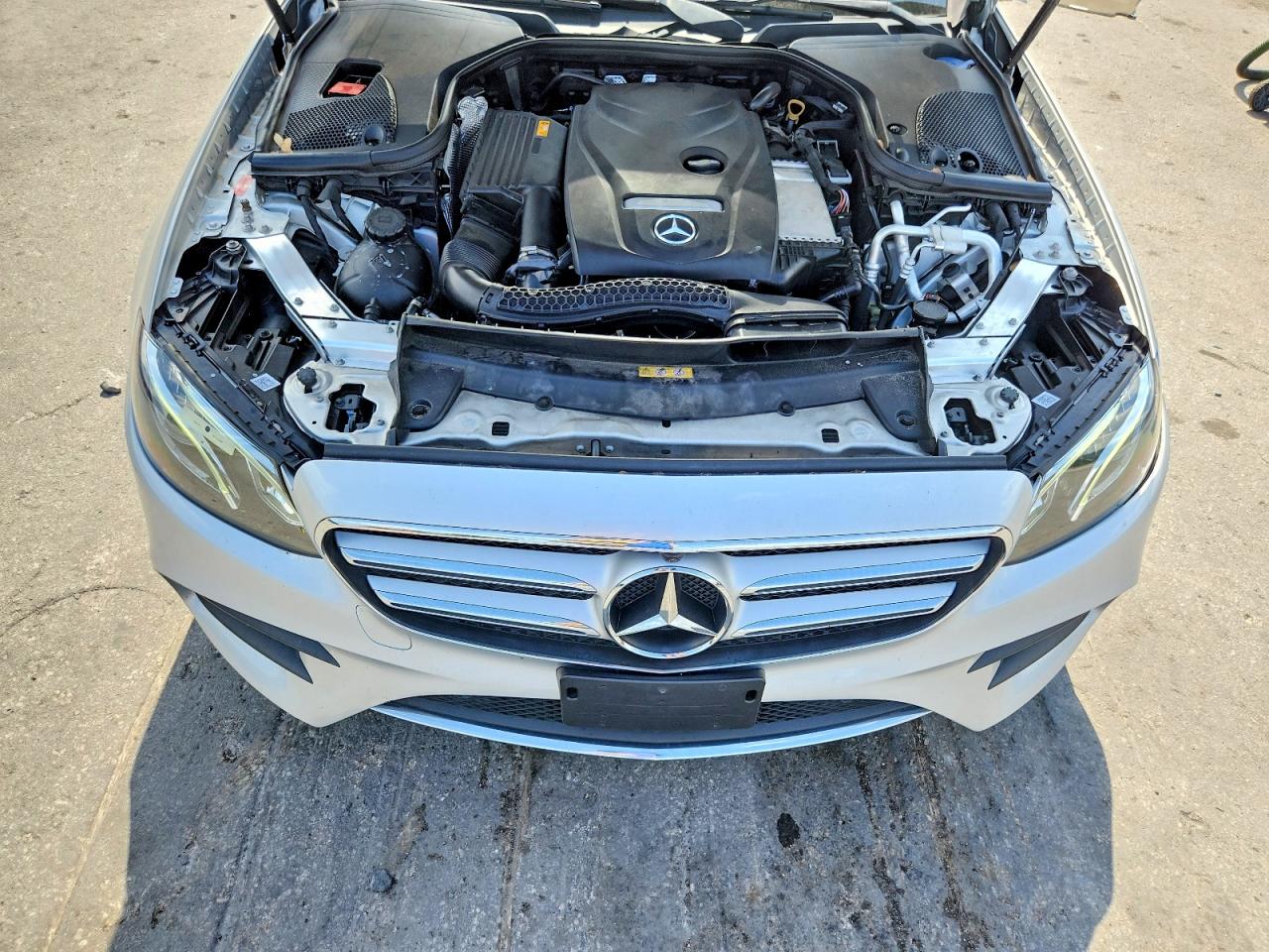 2019 MERCEDES-BENZ E E300