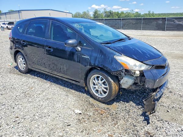 2015 TOYOTA PRIUS
