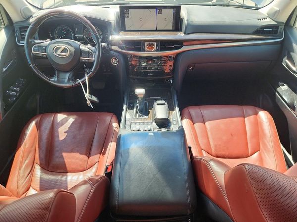 2019 LEXUS LX