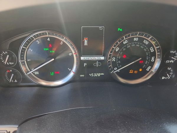2019 LEXUS LX