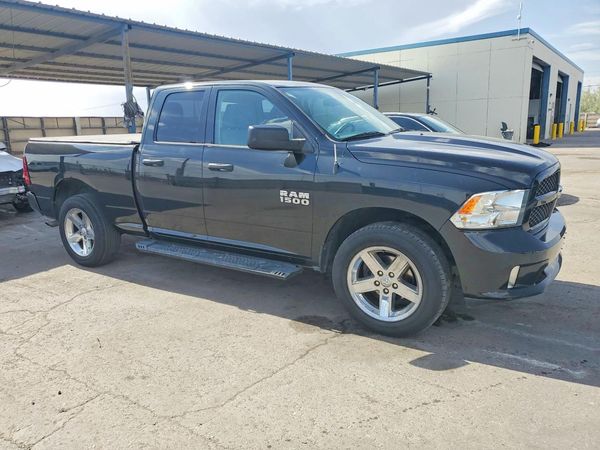 2018 RAM 1500 ST QUAD CAB 4X4