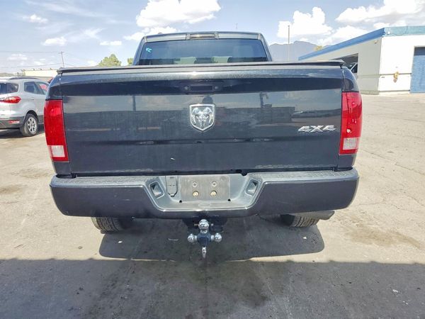 2018 RAM 1500 ST QUAD CAB 4X4