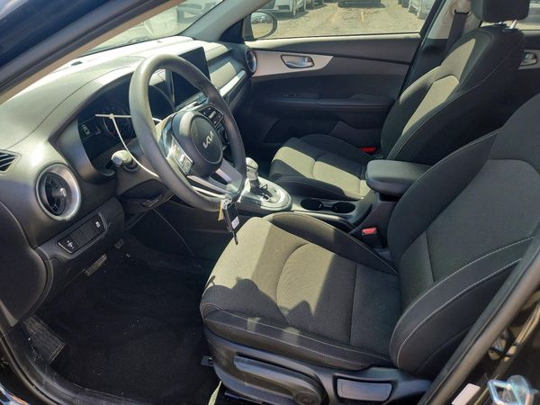 2022 KIA FORTE FE, LXS