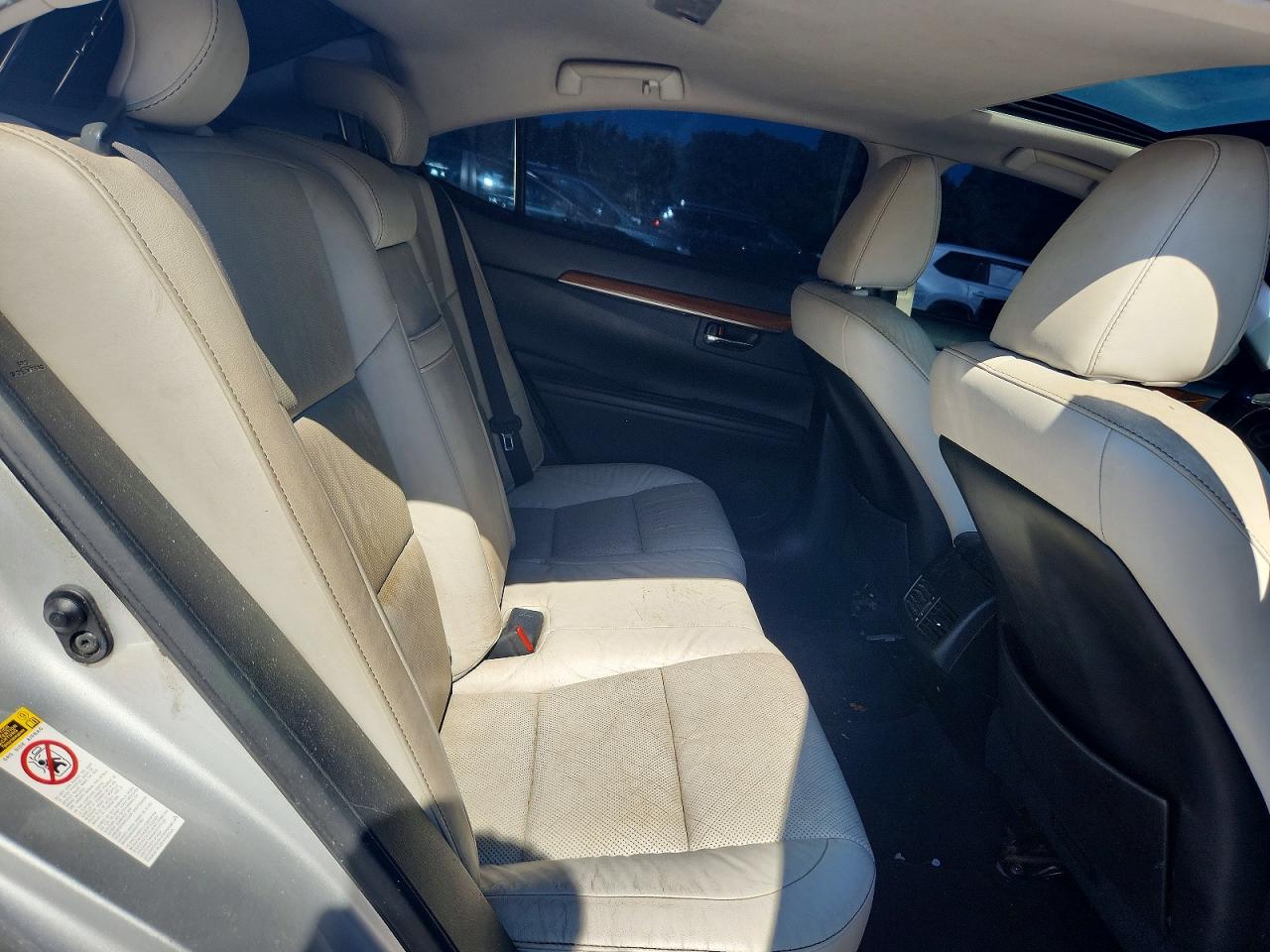 2013 LEXUS ES 300h