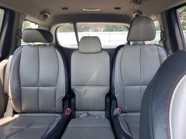 2018 KIA SEDONA LX