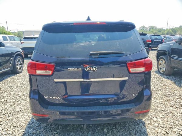 2018 KIA SEDONA LX