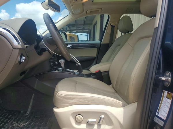 2017 AUDI Q5 quattro Premium Plus