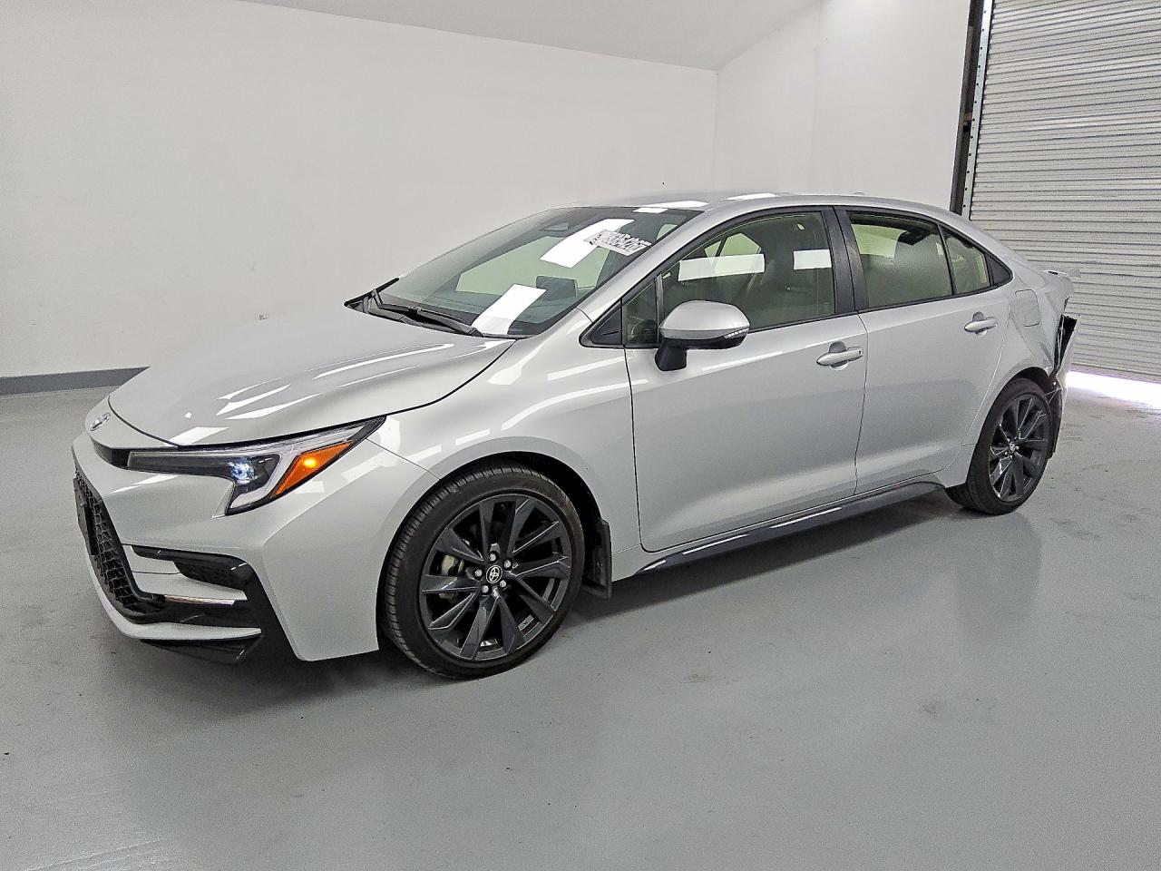 2026 TOYOTA COROLLA SE w/ Premium Pkg — Front 3/4