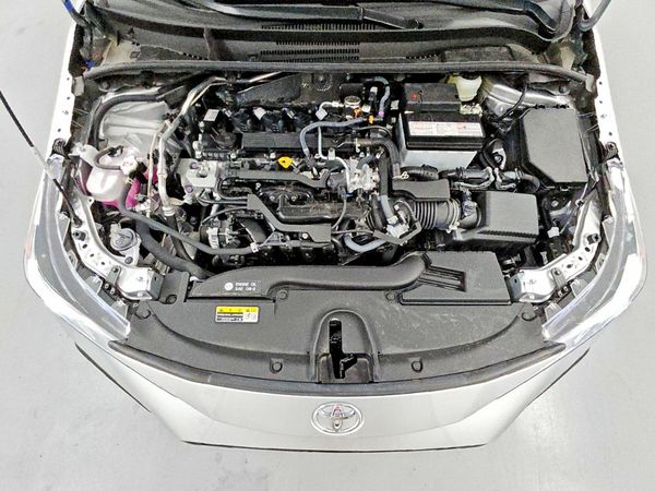 2026 TOYOTA COROLLA SE w/ Premium Pkg — Engine bay