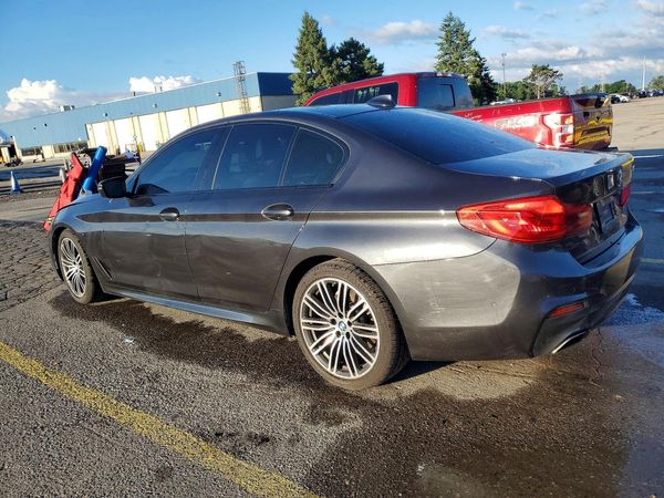 2019 BMW 530
