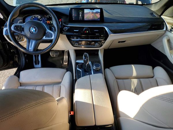 2019 BMW 530