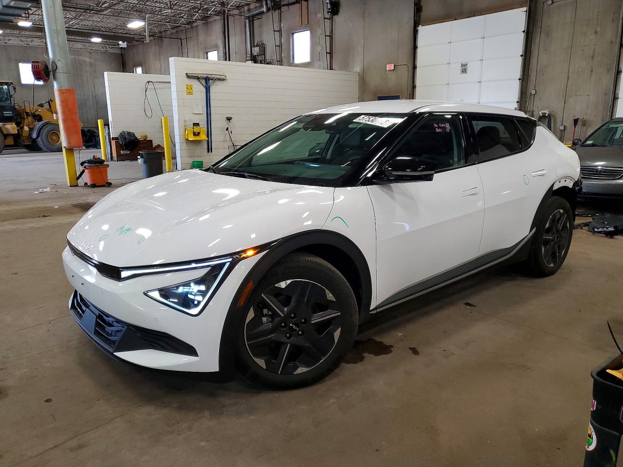 2025 KIA EV6