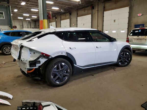 2025 KIA EV6