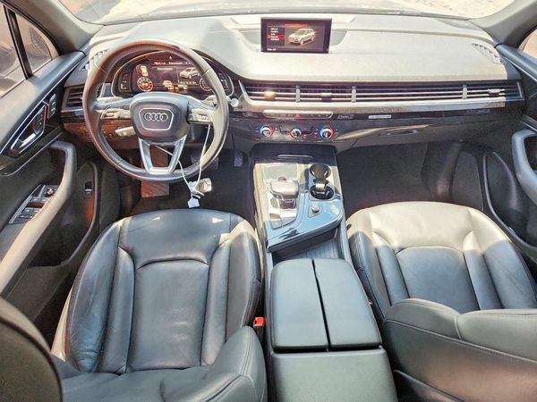 2017 AUDI Q7 quattro Premium Plus
