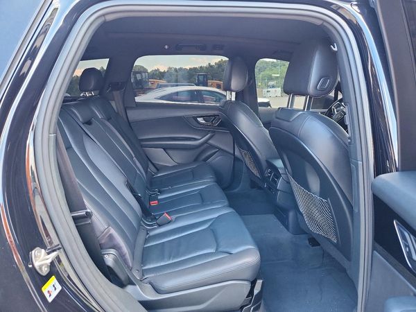 2017 AUDI Q7 quattro Premium Plus