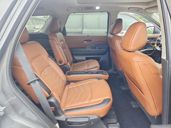 2022 NISSAN PATHFINDER