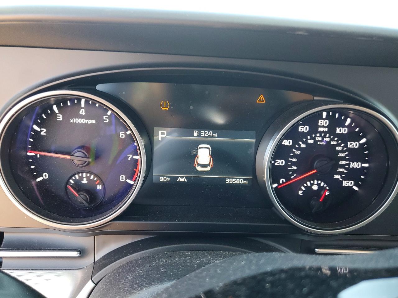 2024 KIA CARNIVAL LX, LX Seat Package