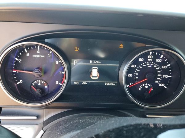 2024 KIA CARNIVAL LX, LX Seat Package