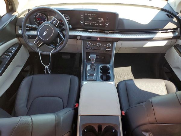 2024 KIA CARNIVAL LX, LX Seat Package