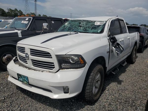 2016 RAM 1500 SPORT QUAD CAB 4X2