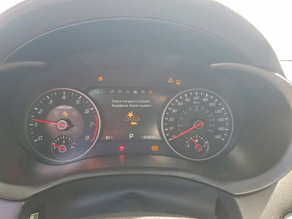 2019 KIA STINGER GT1