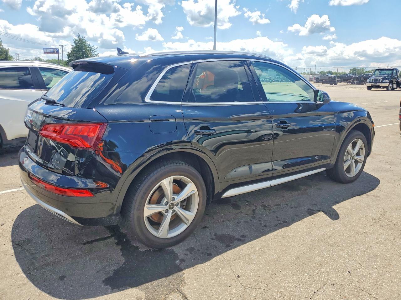 2020 AUDI Q5 quattro Premium