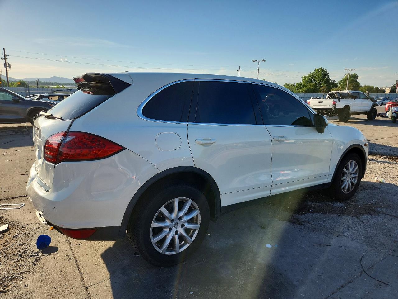 2011 PORSCHE CAYENNE