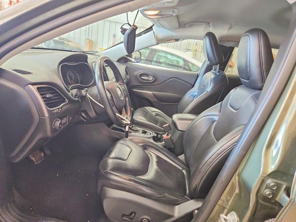 2019 JEEP CHEROKEE