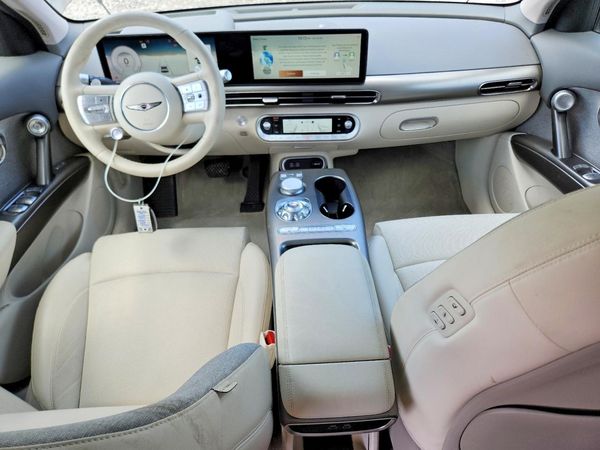 2024 GENESIS GV60 Standard RWD