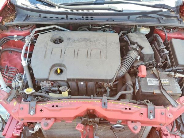 2015 TOYOTA COROLLA