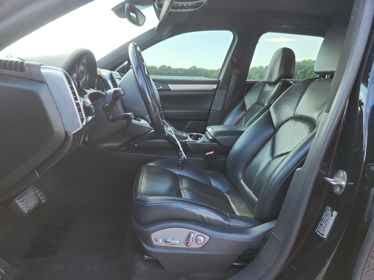 2013 PORSCHE CAYENNE S