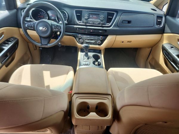 2016 KIA SEDONA
