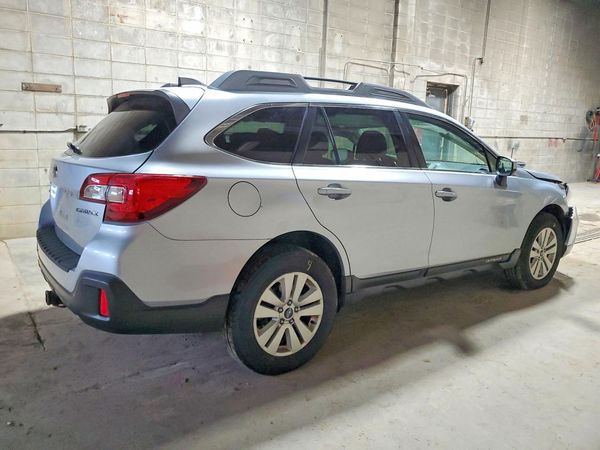 2018 SUBARU OUTBACK Premium