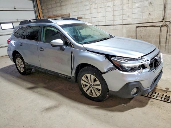 2018 SUBARU OUTBACK Premium