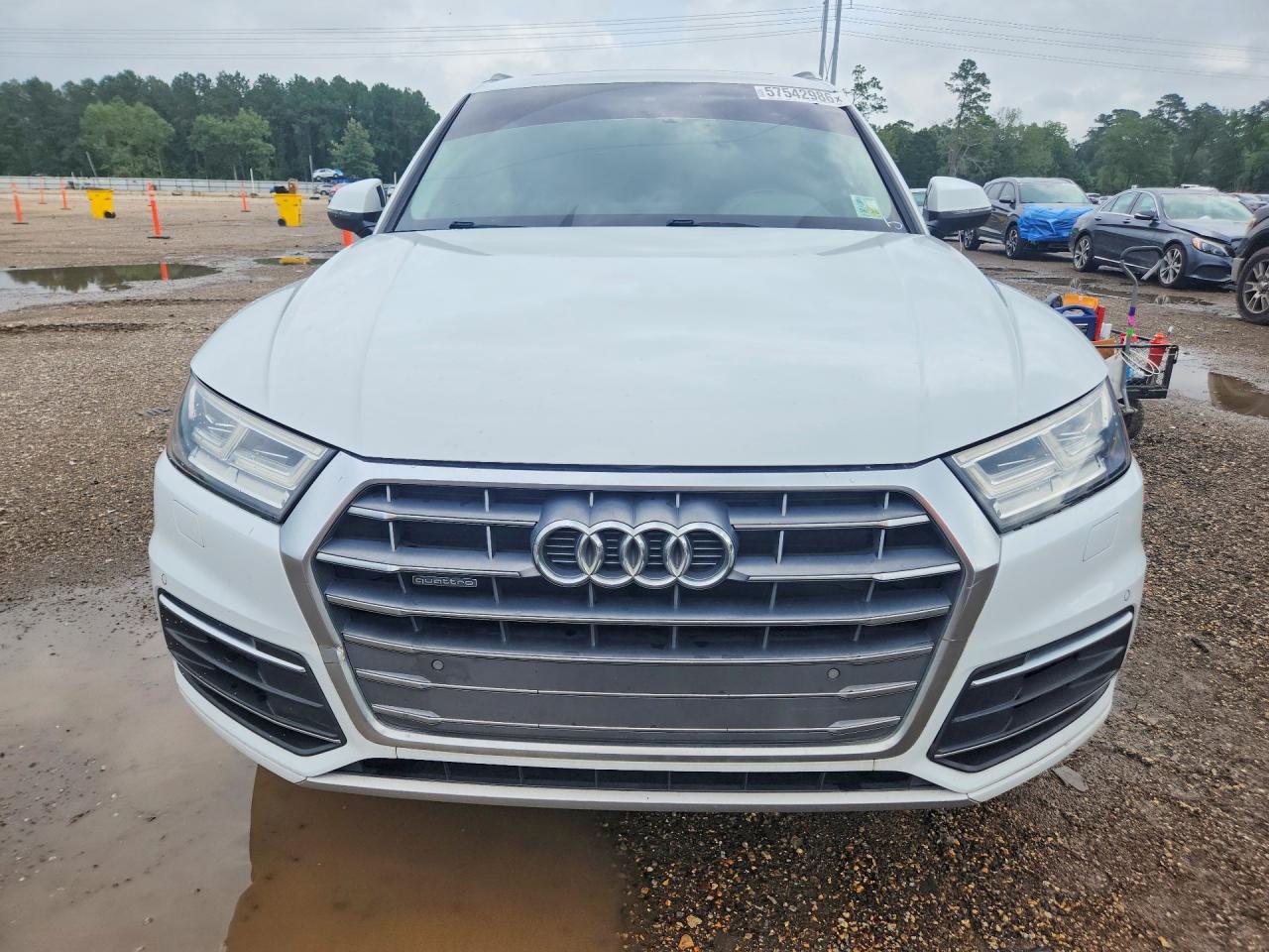 2020 AUDI Q5 quattro Premium Plus